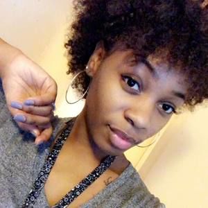 Meet your Posher, Natisha